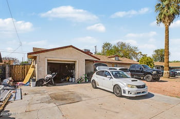 6014 W Pinchot Ave, Phoenix, AZ 85033