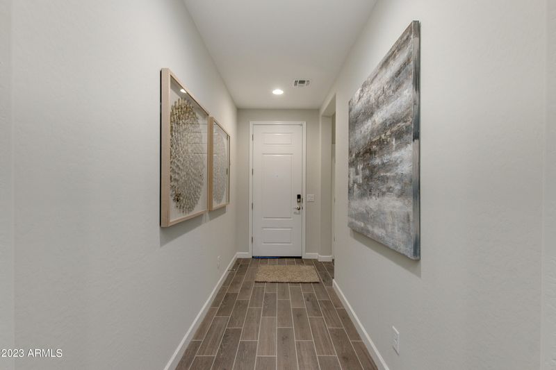 6015 E Quail Ave, Phoenix, AZ 85054