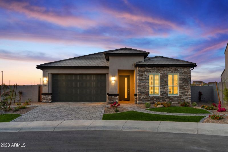 6016 E Lone Cactus Dr, Phoenix, AZ 85054
