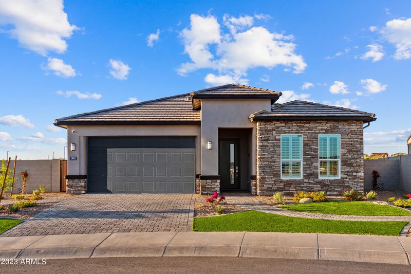 6016 E Lone Cactus Dr, Phoenix, AZ 85054