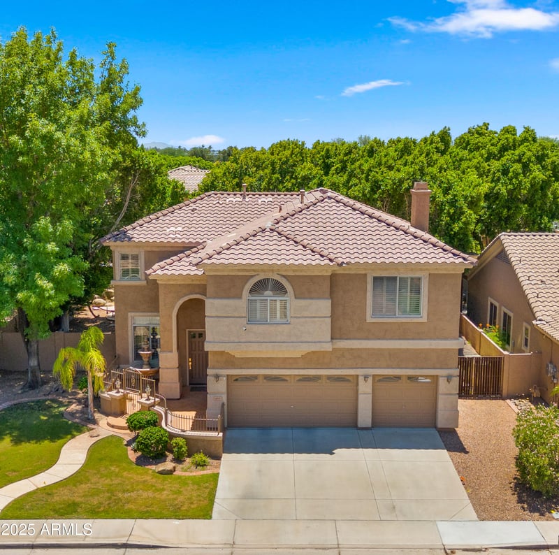 6017 Kristal Way, Glendale, AZ 85308