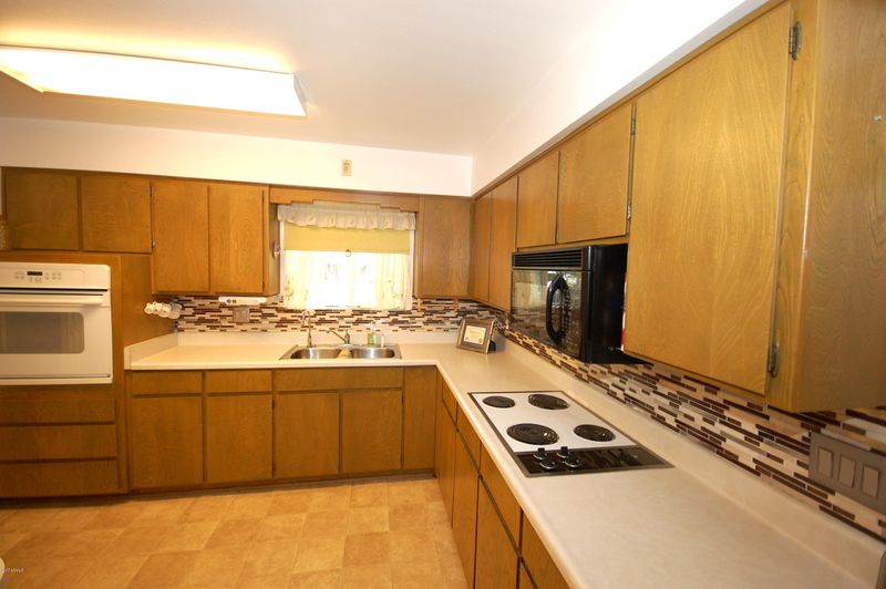 6018 E Boise St, Mesa, AZ 85205