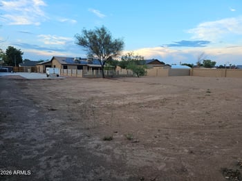 6019 Greenbriar Dr, Glendale, AZ 85308