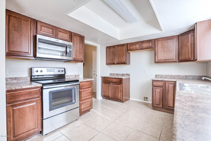 6019 W Royal Palm Rd, Glendale, AZ 85302