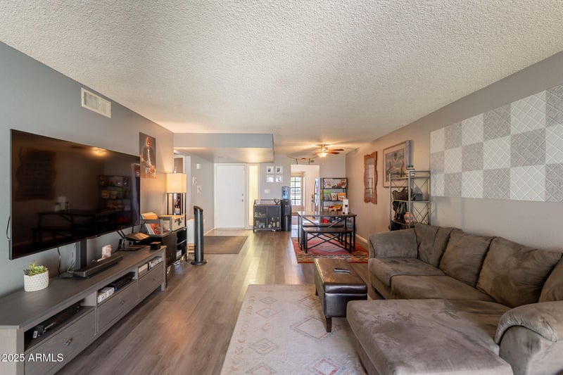 602 Colgate Dr, Tempe, AZ 85283