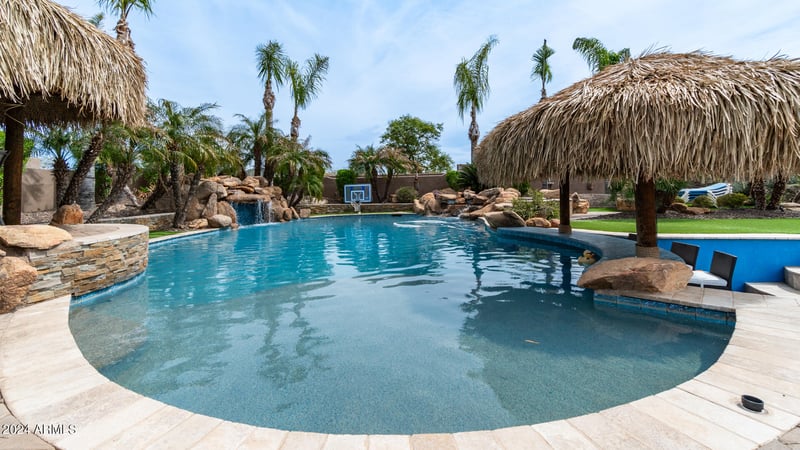 602 Ridgecrest Rd, Phoenix, AZ 85086