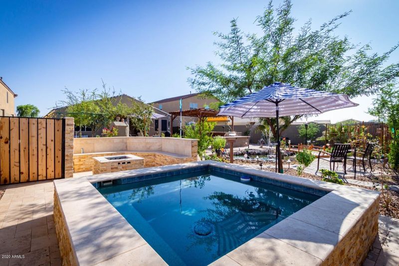 602 W Chapawee Trl, San Tan Valley, AZ 85140