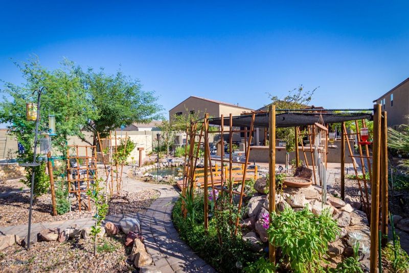 602 W Chapawee Trl, San Tan Valley, AZ 85140