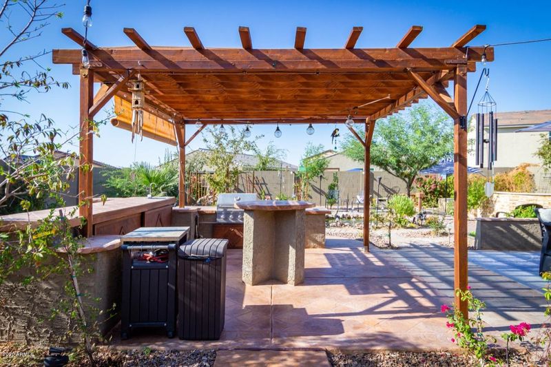 602 W Chapawee Trl, San Tan Valley, AZ 85140