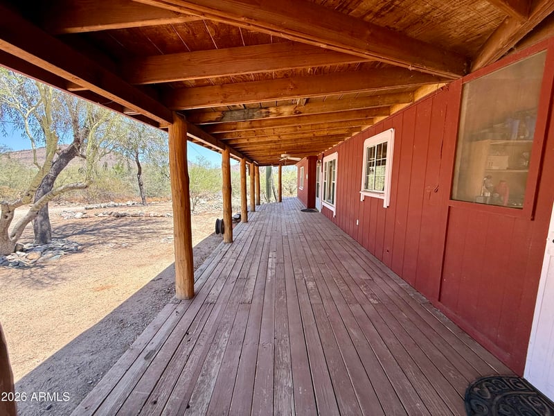 602 Circle Mountain Rd, New River, AZ 85087