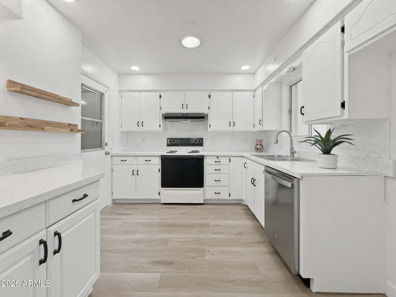 6020 Billings St, Mesa, AZ 85205
