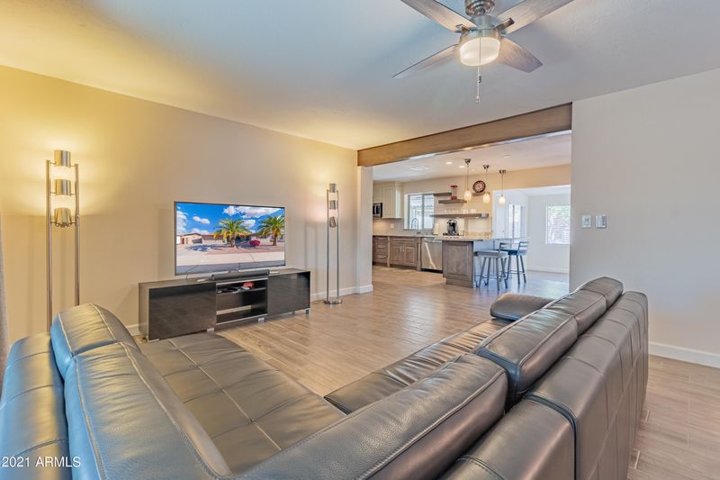 6020 E Boston St, Mesa, AZ 85205