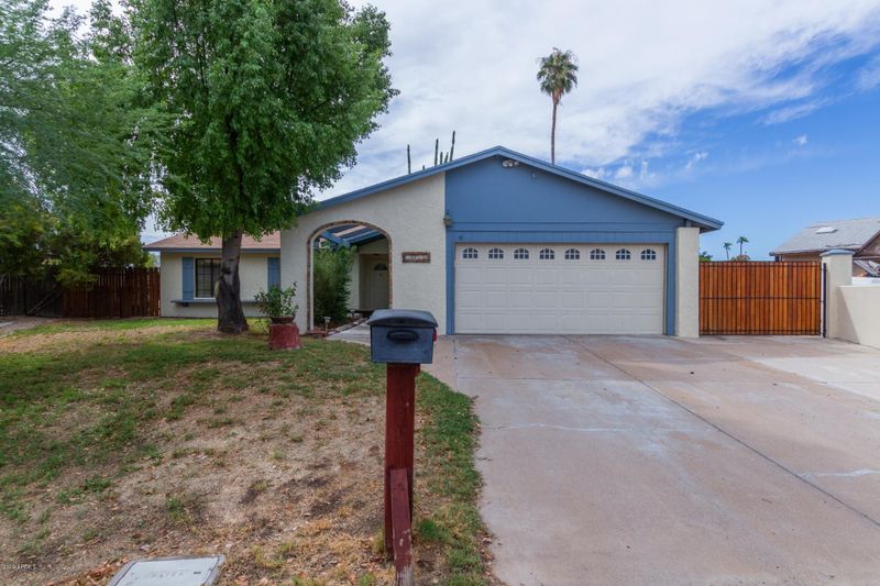 6020 S 41st Cir, Phoenix, AZ 85042