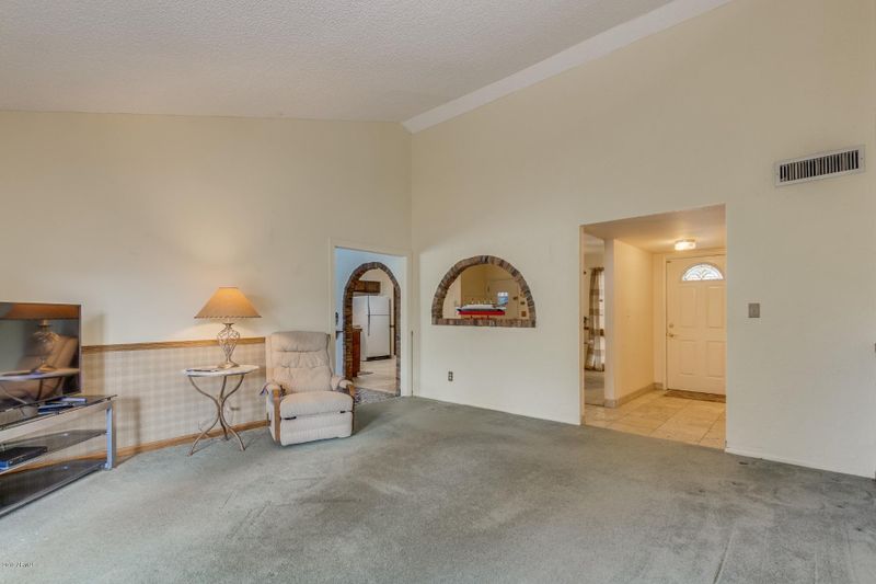 6020 S 41st Cir, Phoenix, AZ 85042