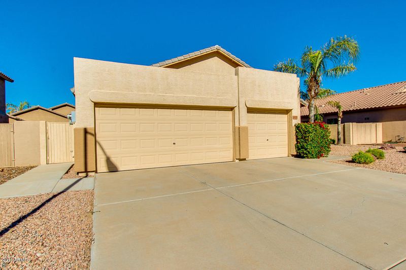 6020 W Morrow Dr, Glendale, AZ 85308