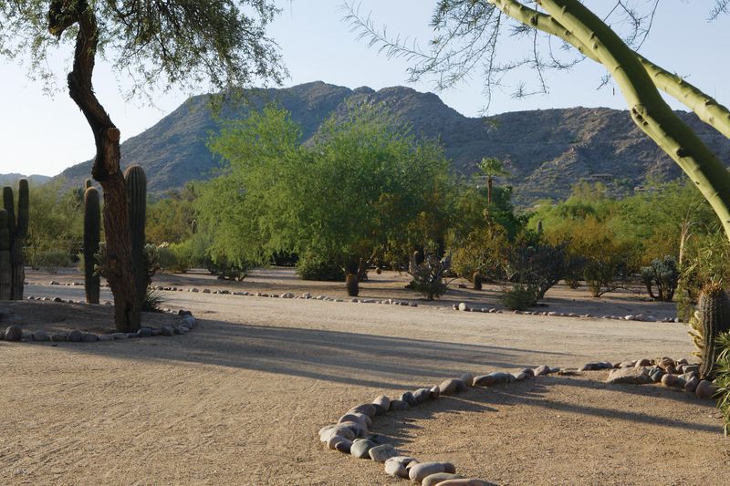 6021 E Lincoln Dr #-, Paradise Valley, AZ 85253