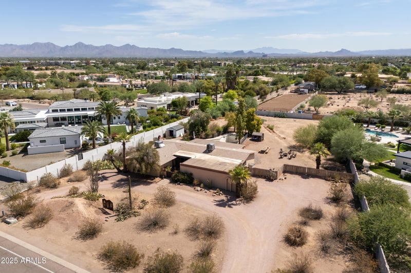 6021 Mockingbird Ln, Paradise Valley, AZ 85253