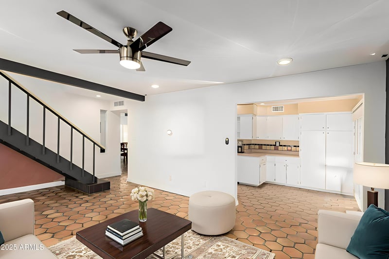 6022 10th Way, Phoenix, AZ 85014