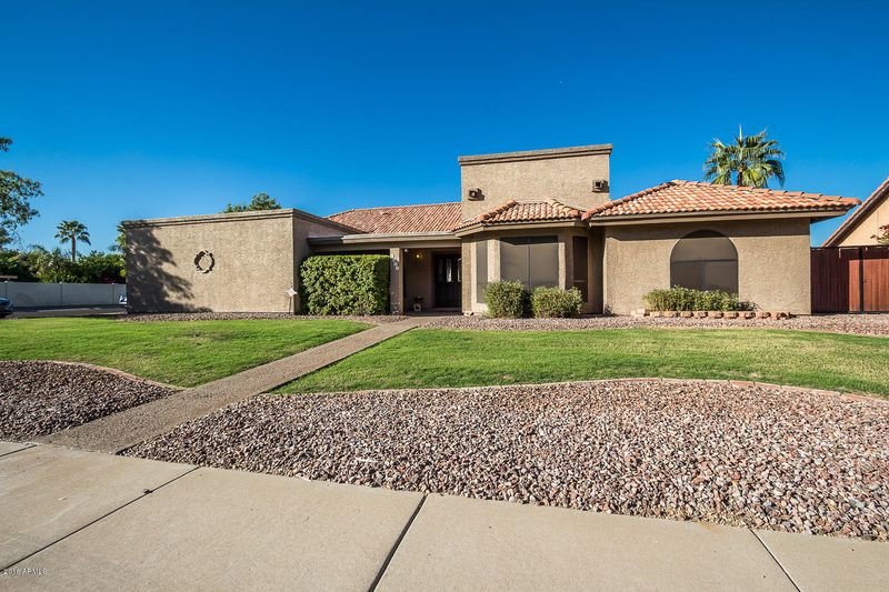 6022 E Winchcomb Dr, Scottsdale, AZ 85254