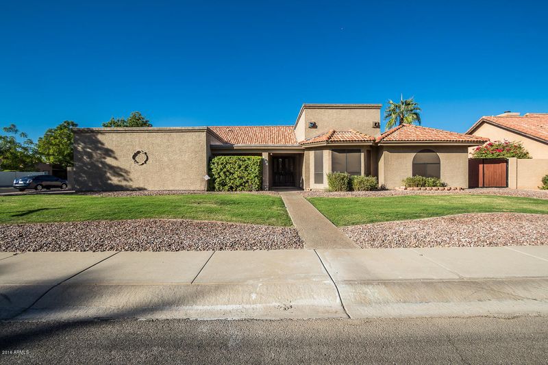 6022 E Winchcomb Dr, Scottsdale, AZ 85254