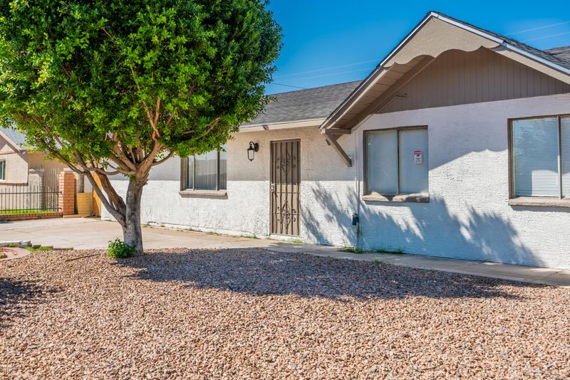 6022 W Earll Dr, Phoenix, AZ 85033
