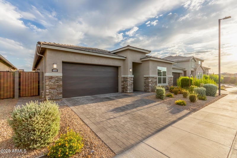 6023 Sinclair St, Phoenix, AZ 85054