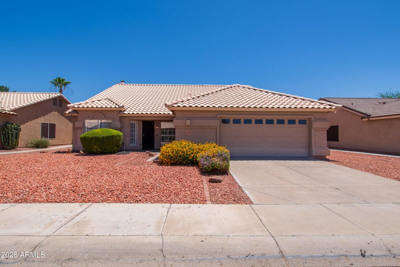 6023 Blackhawk Dr, Glendale, AZ 85308