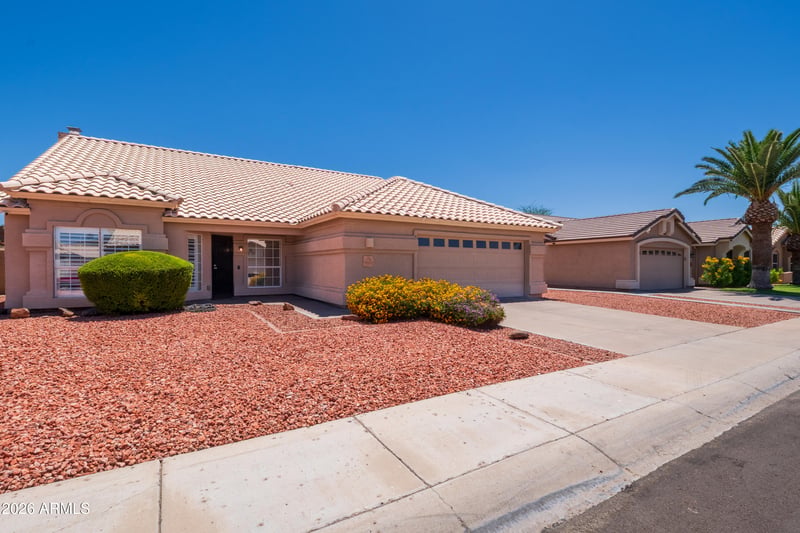 6023 Blackhawk Dr, Glendale, AZ 85308