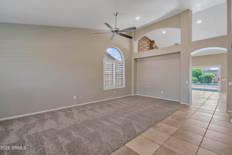 6023 Blackhawk Dr, Glendale, AZ 85308