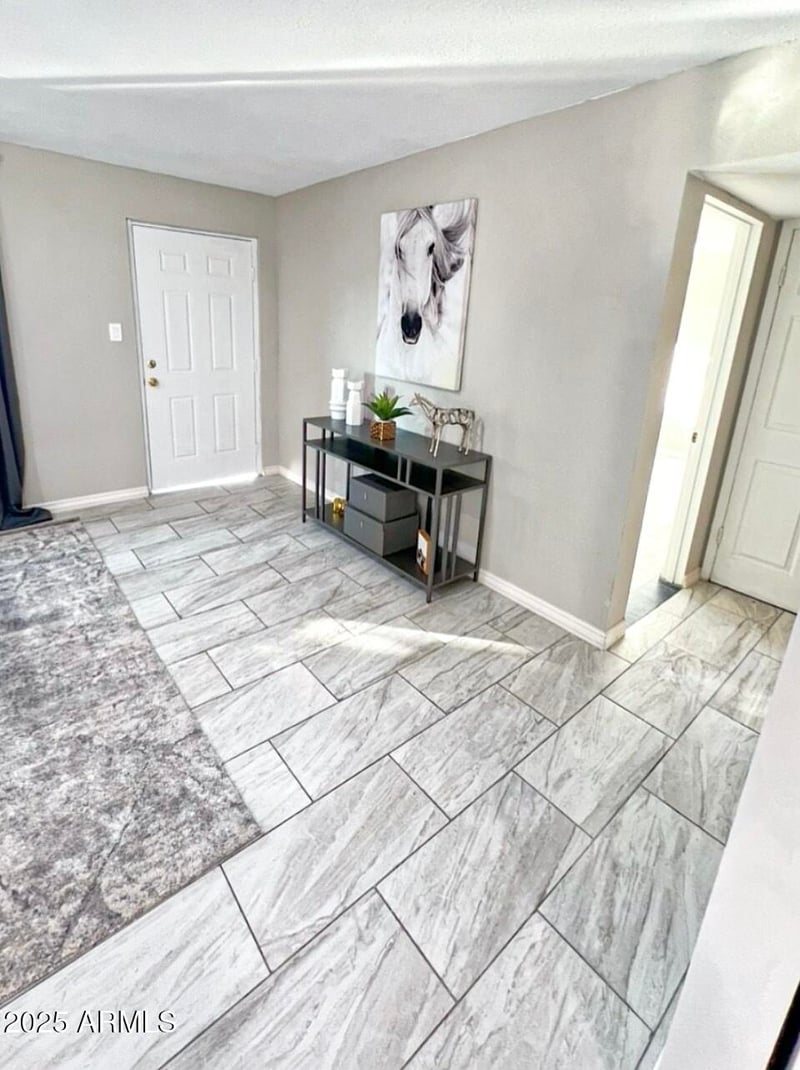 6025 13th St, Phoenix, AZ 85042