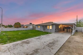 6025 13th St, Phoenix, AZ 85042