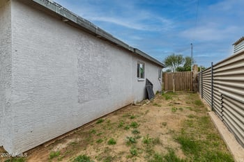 6025 13th St, Phoenix, AZ 85042