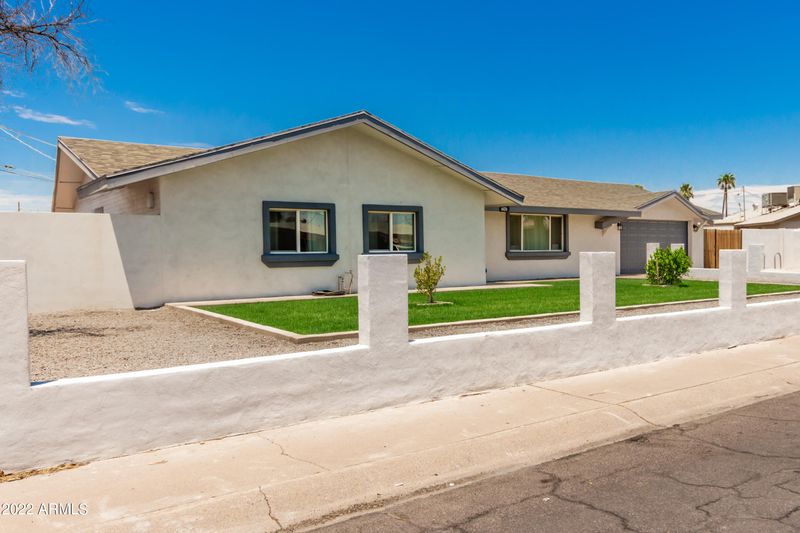 6026 W Orange Dr, Glendale, AZ 85301