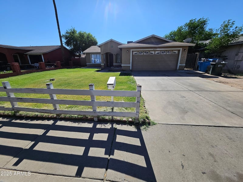 6027 Roanoke Ave, Phoenix, AZ 85035