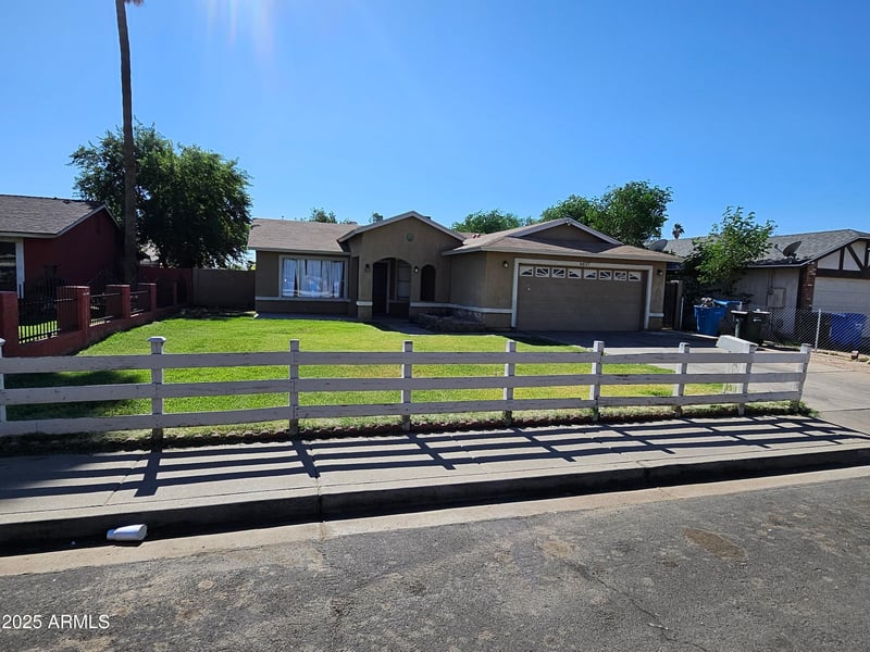 6027 Roanoke Ave, Phoenix, AZ 85035