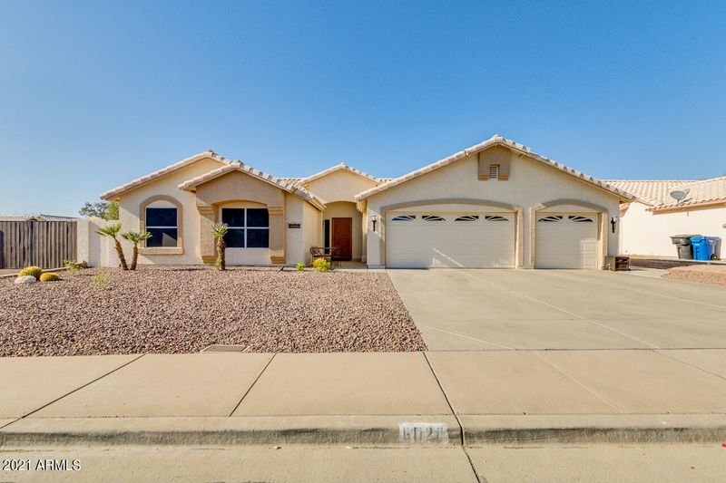 6028 E Presidio St, Mesa, AZ 85215