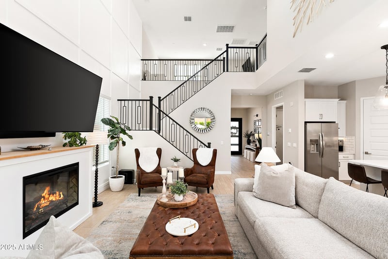 6028 Lone Cactus Dr, Phoenix, AZ 85054