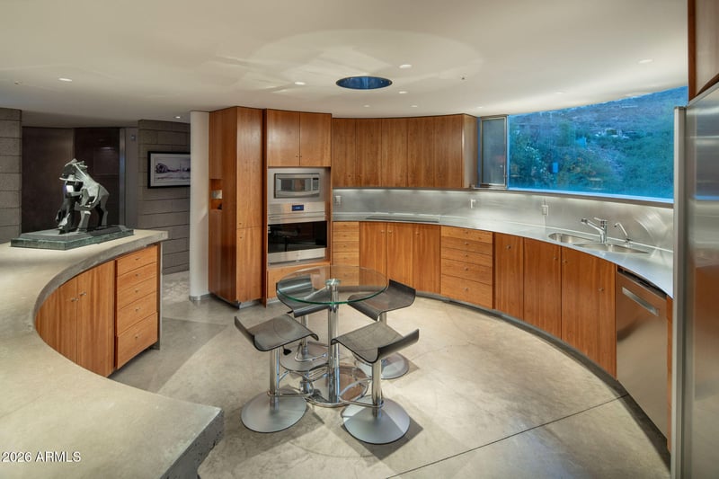 6030 E Hummingbird Ln, Paradise Valley, AZ 85253