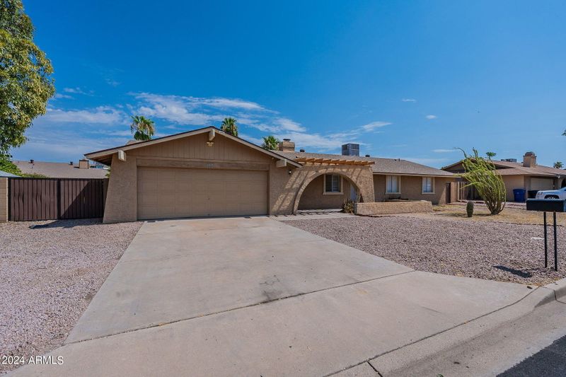 6030 E Princess Dr, Mesa, AZ 85205