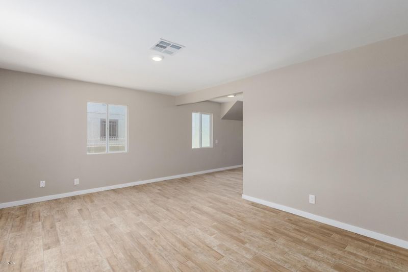 6030 S 2nd Ave, Phoenix, AZ 85041