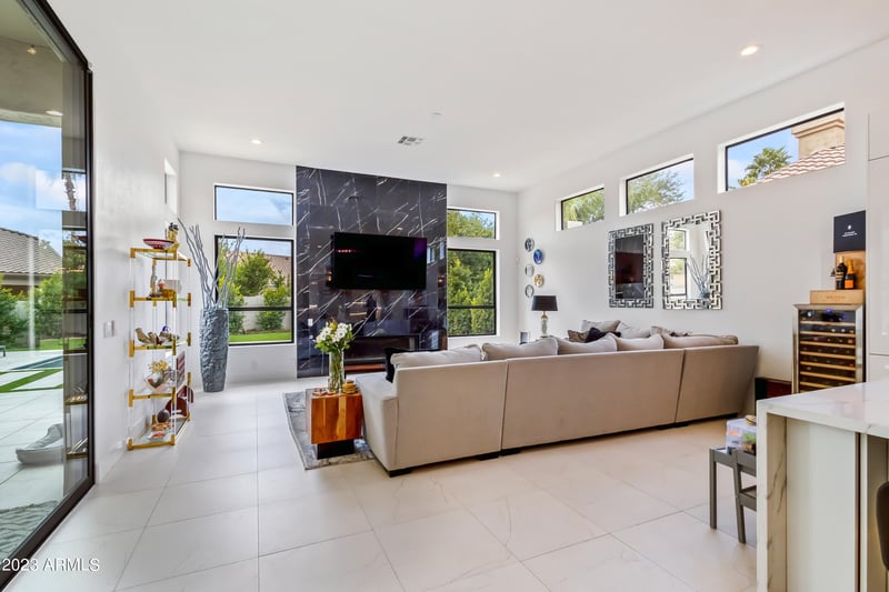 6033 E Anderson Dr, Scottsdale, AZ 85254