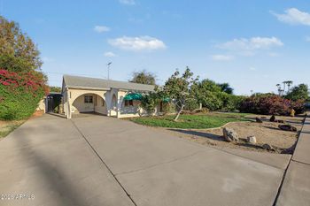 6033 N 8th St, Phoenix, AZ 85014