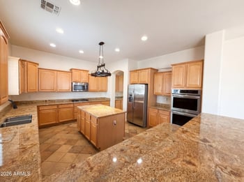 6033 Mack Ave, Gilbert, AZ 85298