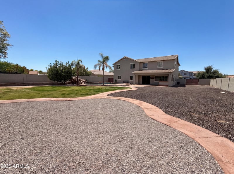 6033 Mack Ave, Gilbert, AZ 85298