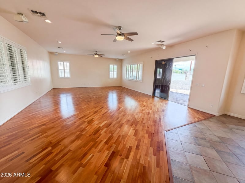 6033 Mack Ave, Gilbert, AZ 85298