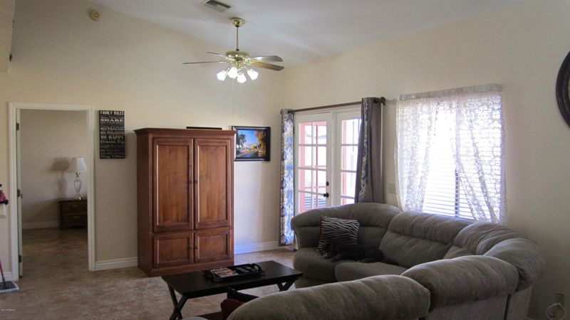 6034 E Inglewood St, Mesa, AZ 85205