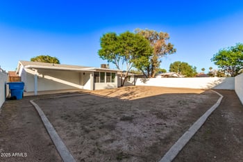 6035 Columbus Ave, Phoenix, AZ 85033