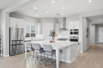 6035 E Quail Ave, Phoenix, AZ 85054