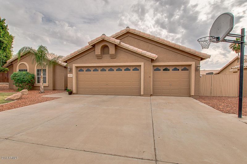 6037 E Presidio St, Mesa, AZ 85215
