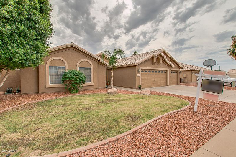 6037 E Presidio St, Mesa, AZ 85215